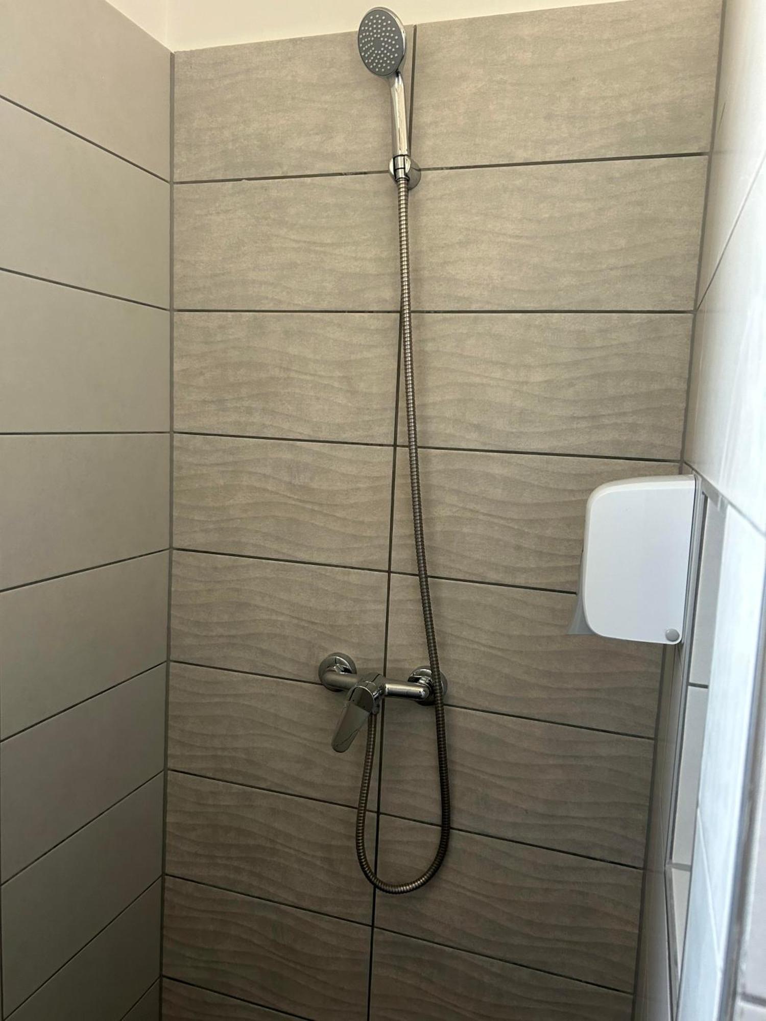 M70 Panzio Szemenyecsörnye Exteriör bild